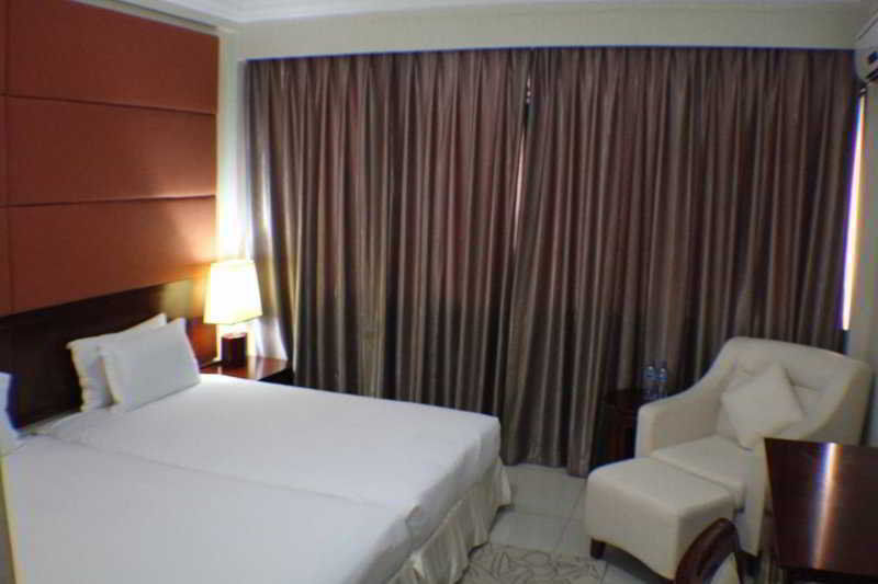 Royal Nick Hotel Lashibi Exterior foto