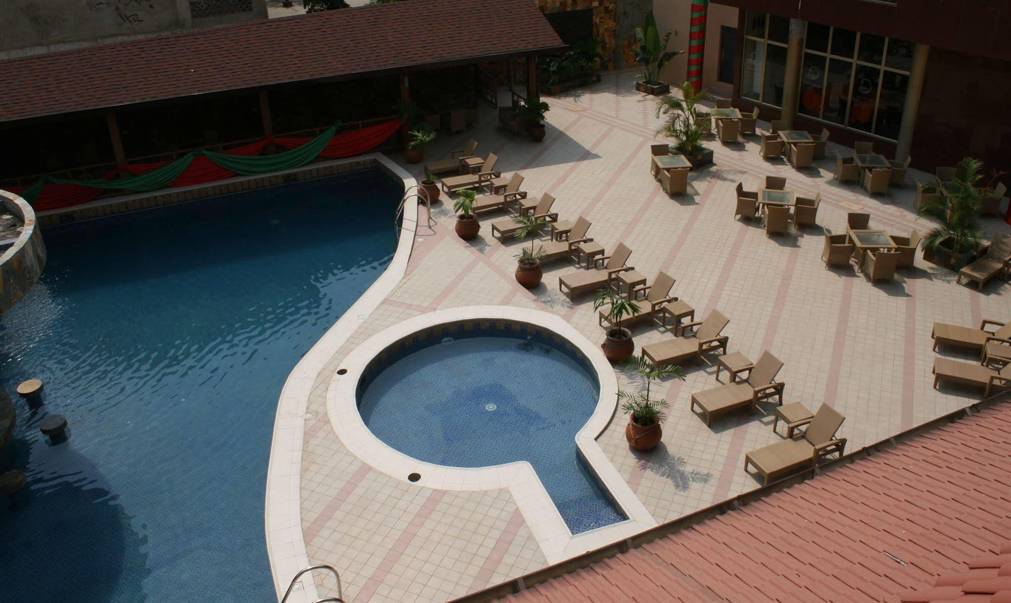 Royal Nick Hotel Lashibi Exterior foto