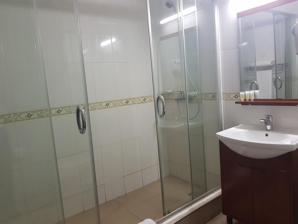 Royal Nick Hotel Lashibi Exterior foto
